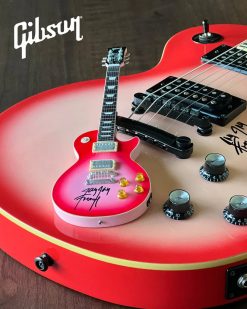 Axe Heaven Twisted Sister Collectible 2022 Jay Jay French Signed Real Gibson Les Paul Pinkburst 1:4 Scale Mini Guitar Model